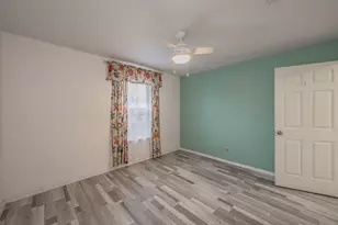 4004 Cypress Springs Dr, Arlington, TX 76001 - Photo 13