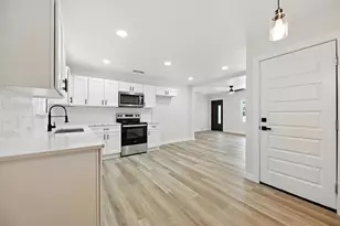 4413 Quails Ln, Fort Worth, TX 76119 - Photo 11