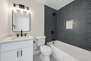 4413 Quails Ln, Fort Worth, TX 76119 - Photo 17