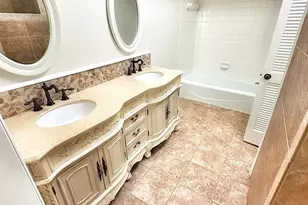 2210 Jackson Cir, Carrollton, TX 75006 - Photo 9