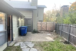 2210 Jackson Cir, Carrollton, TX 75006 - Photo 17