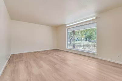 921 Evans Street, Bonham, TX 75418 - Photo 15