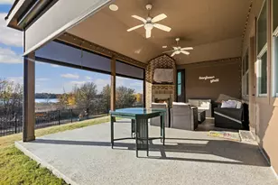 2112 Benjamin Creek Dr, Little Elm, TX 75068 - Photo 29