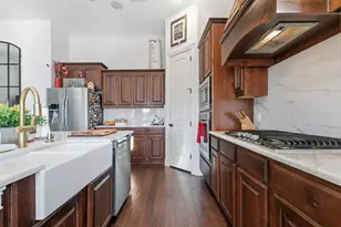 2112 Benjamin Creek Dr, Little Elm, TX 75068 - Photo 11