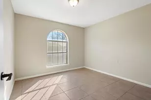 1206 Anetta St, Bowie, TX 76230 - Photo 5