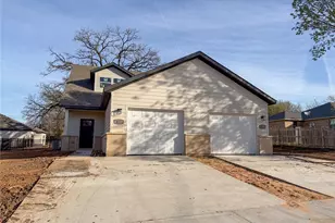 411/ 413 W Dulin St, Sherman, TX 75090 - Photo 1