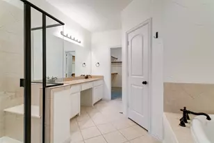 2500 Rockbrook Dr, Lewisville, TX 75067 - Photo 11