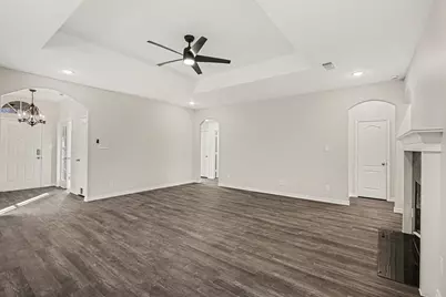 533 Shady Oaks Trail, Burleson, TX 76028 - Photo 5