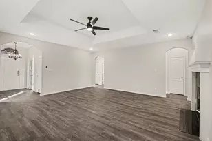 533 Shady Oaks Trail, Burleson, TX 76028 - Photo 5