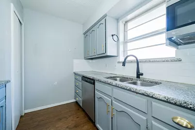 1814 Shawnee Street, Denton, TX 76209 - Photo 11