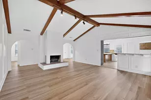 1910 Glen Hill Dr, Carrollton, TX 75007 - Photo 7