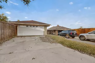 1910 Glen Hill Dr, Carrollton, TX 75007 - Photo 35