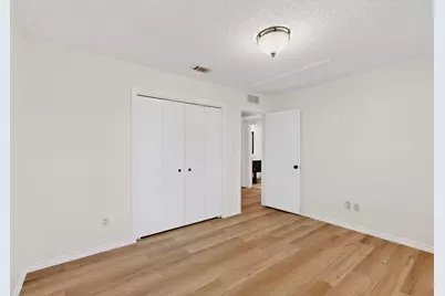 1910 Glen Hill Drive, Carrollton, TX 75007 - Photo 29