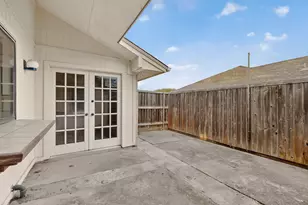 1910 Glen Hill Dr, Carrollton, TX 75007 - Photo 31