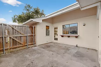 1910 Glen Hill Drive, Carrollton, TX 75007 - Photo 33