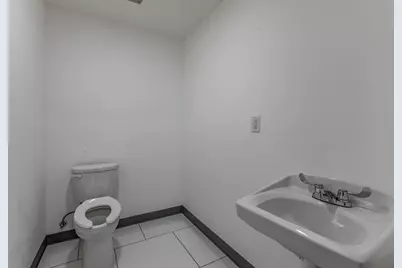 904 13th Street #3, Bridgeport, TX 76426 - Photo 5