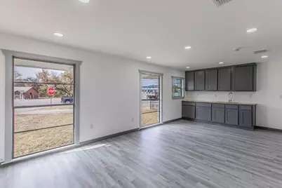 904 13th Street #3, Bridgeport, TX 76426 - Photo 3