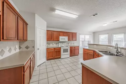 5319 Duval Drive, Grand Prairie, TX 75052 - Photo 9