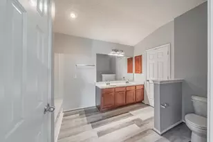 5319 Duval Dr, Grand Prairie, TX 75052 - Photo 29