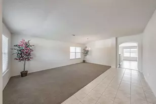 5319 Duval Dr, Grand Prairie, TX 75052 - Photo 5