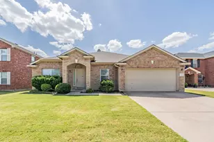 5319 Duval Dr, Grand Prairie, TX 75052 - Photo 3