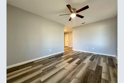 1008 S Retta Street, Fort Worth, TX 76111 - Photo 3