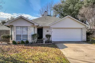 1100 Miles Ave, Burleson, TX 76028 - Photo 3