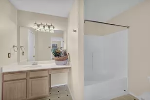 1100 Miles Ave, Burleson, TX 76028 - Photo 23