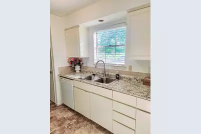 3205 Parkside Drive, Mesquite, TX 75150 - Photo 11