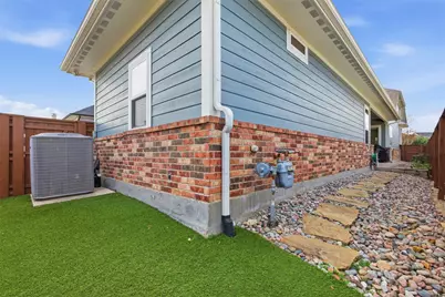 5016 Dickens Lane, Carrollton, TX 75010 - Photo 37