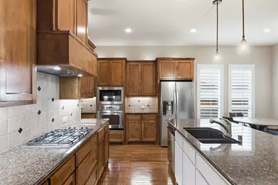 5016 Dickens Lane, Carrollton, TX 75010 - Photo 13