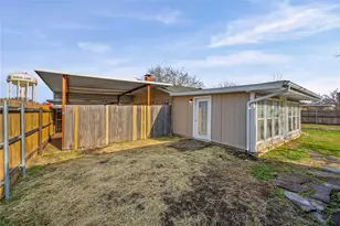 565 Park Center Blvd, Saginaw, TX 76179 - Photo 35