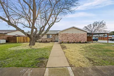 565 Park Center Boulevard, Saginaw, TX 76179 - Photo 1