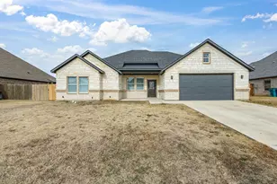 2103 Briarwood Dr, Bridgeport, TX 76426 - Photo 1