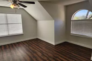 3324 Sir Stewart Cir, Grand Prairie, TX 75052 - Photo 11