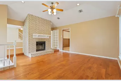 103 Spring Oak Street, Lacy Lakeview, TX 76705 - Photo 7