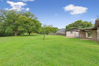 103 Spring Oak Street, Lacy Lakeview, TX 76705 - Photo 27