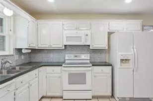 103 Spring Oak St, Lacy Lakeview, TX 76705 - Photo 13