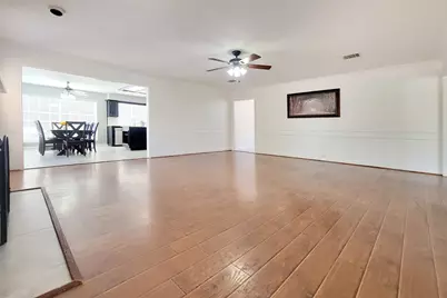 2200 Strathmore Drive, Highland Village, TX 75077 - Photo 11