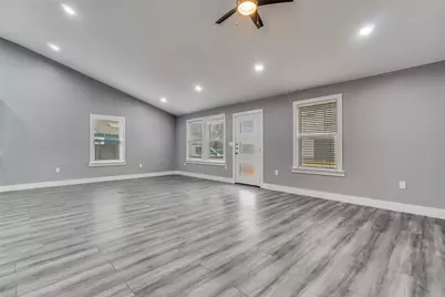 1004 Muncie Avenue, Dallas, TX 75212 - Photo 7