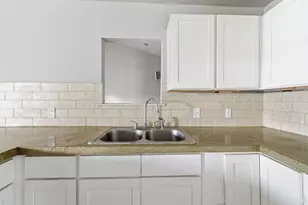 2007 Lamar St, San Antonio, TX 78202 - Photo 7