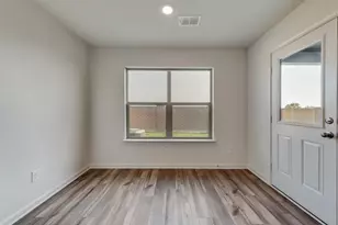 9845 Teton Vis Dr, Fort Worth, TX 76140 - Photo 5