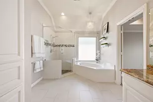 7805 Shady Oaks Dr, North Richland Hills, TX 76182 - Photo 21