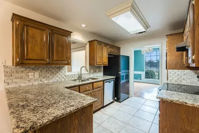 9130 Hanging Moss Drive, Granbury, TX 76049 - Photo 7