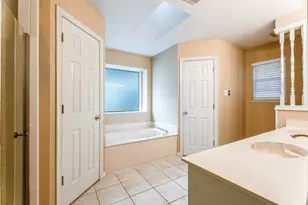 9130 Hanging Moss Dr, Granbury, TX 76049 - Photo 15