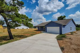 417 Katie Cir, Kennedale, TX 76060 - Photo 5