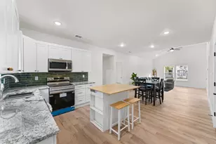 301 N Friou St, Alvarado, TX 76009 - Photo 9