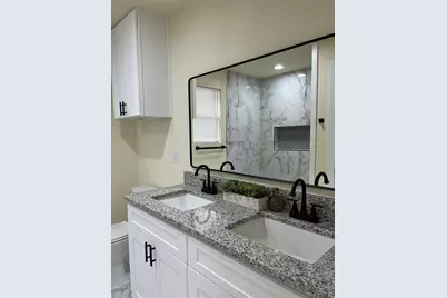 317 E 14th Avenue, Corsicana, TX 75110 - Photo 15