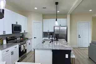 317 E 14th Ave, Corsicana, TX 75110 - Photo 11