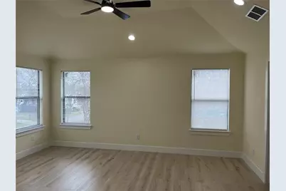 317 E 14th Avenue, Corsicana, TX 75110 - Photo 5